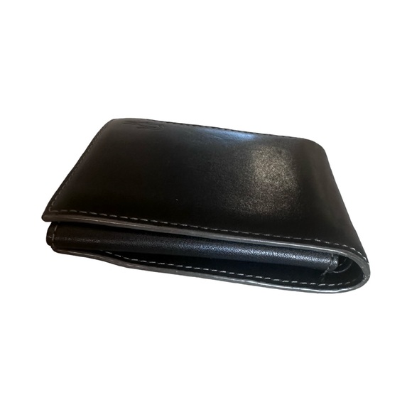 Lacoste Leather compact men's smooth kip leather crocodile logo. - Picture 8 of 15